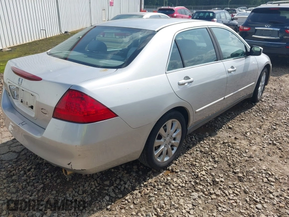 2006 Honda Accord LX with VIN 1HGCM66366A039749, listed as a IAAI auction lot 42441238 with 306,786 mi miles and . Bid and sale history available at DreamBid. Image 4.