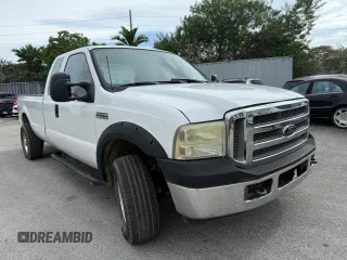 2006 Ford F-250 XL with VIN 1FTSX205X6EA06153, listed as a Copart auction lot 81953514 with 169,781 mi miles and Clean title. Bid and sale history available at DreamBid. Image 1.