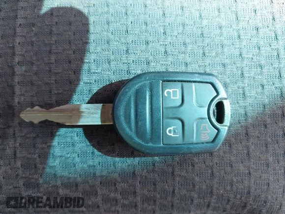 2013 Ford F-150 XL с VIN 1FTMF1CM9DKG51464, выставлен на аукционе IAAI как лот 41975337 с пробегом 344 078 миль миль и . История ставок и продаж доступна на DreamBid. Изображение 11.