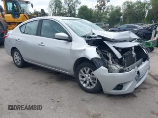 2016 Nissan Versa SV with VIN 3N1CN7AP3GL907165, listed as a IAAI auction lot 41884816 with 138,039 mi miles. Bid and sale history available at carsss.com. Image 1.
