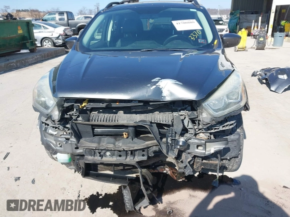 2017 Ford Escape SE with VIN 1FMCU9G99HUD03370, listed as a IAAI auction lot 41700809 with 136,575 mi miles. Bid and sale history available at carsss.com. Image 6.