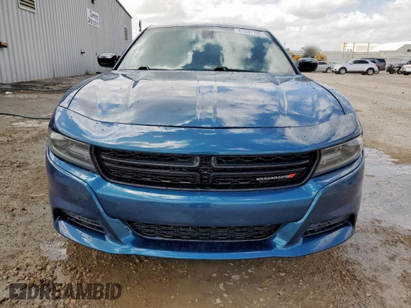 2020 Dodge Charger SXT z VIN 2C3CDXBG6LH190539, wystawiony jako Copart lot #61687705 z przebiegiem 71 242 mil mil oraz Czysty tytuł • Clean title. Historia ofert i sprzedaży dostępna na DreamBid. Obrazek 5.