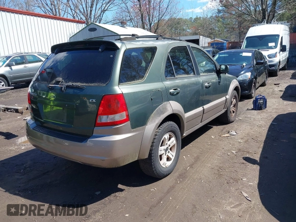 2004 Kia Sorento LX with VIN KNDJC733045304206, listed as a IAAI auction lot 41899253 with 134,711 mi miles. Bid and sale history available at carsss.com. Image 4.