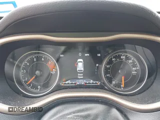 2018 Jeep Cherokee Limited with VIN 1C4PJMDX3JD516924, listed as a IAAI auction lot 42189115 with 111,670 mi miles and . Bid and sale history available at DreamBid. Image 7.