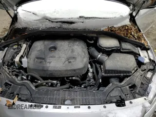 2018 Volvo V60 Cross Country with VIN YV440MWK6J2052043, listed as a Copart auction lot 83323234 with 66,410 mi miles and Salvage Title. Bid and sale history available at carsss.com. Image 11.