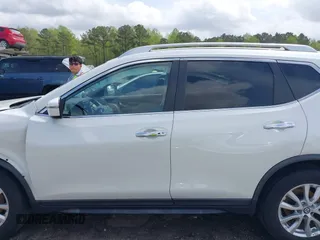 2018 Nissan Rogue SV with VIN KNMAT2MT8JP597774, listed as a IAAI auction lot 41956655 with 63,237 mi miles and . Bid and sale history available at carsss.com. Image 14.