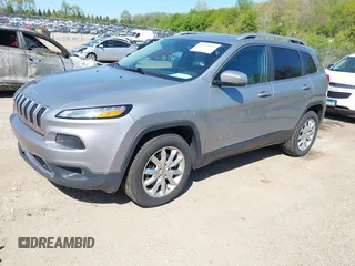 2016 Jeep Cherokee Limited with VIN 1C4PJMDB1GW373585, listed as a IAAI auction lot 42231662 with 187,752 mi miles and . Bid and sale history available at DreamBid. Image 18.