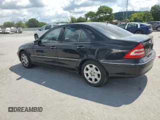 2005 Mercedes-Benz C 240 z VIN WDBRF61J05A771378, wystawiony jako Copart lot #64132575 z przebiegiem 134 018 mil mil oraz Szkoda całkowita • Salvage title. Historia ofert i sprzedaży dostępna na DreamBid. Obrazek 2.