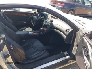 2003 Mercedes-Benz SL 500 z VIN WDBSK75F73F010338, wystawiony jako IAAI lot #42358972 z przebiegiem 81 714 mil mil oraz . Historia ofert i sprzedaży dostępna na DreamBid. Obrazek 5.