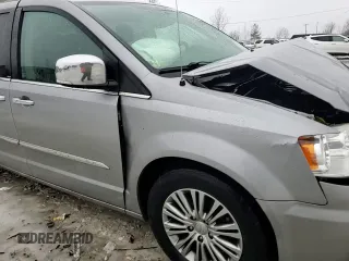 2014 Chrysler Town & Country Touring-L with VIN 2C4RC1CG7ER329627, listed as a Copart auction lot 43019185 with 204,542 mi miles and Clean Title. Bid and sale history available at carsss.com. Image 12.