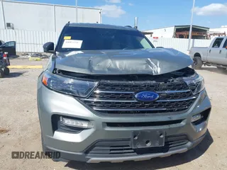 2020 Ford Explorer XLT with VIN 1FMSK7DH9LGB92568, listed as a IAAI auction lot 41812514 with 81,108 mi miles. Bid and sale history available at carsss.com. Image 12.