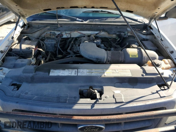 2000 Ford F-150 XL with VIN 1FTRF17W0YKA31819, listed as a Copart auction lot 85775044 with 214,945 mi miles and Clean title. Bid and sale history available at DreamBid. Image 11.
