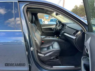 2023 Volvo XC90 Core with VIN YV4L12PV0P1948505, listed as a Copart auction lot 48177535 with 98,270 mi miles and Clean Title. Bid and sale history available at carsss.com. Image 5.