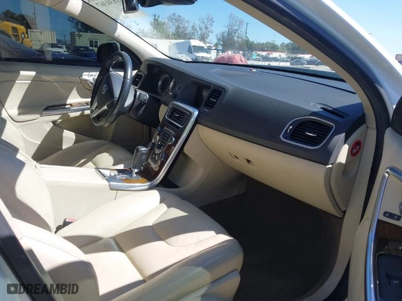 2012 Volvo S60 T5 with VIN YV1622FS6C2076608, listed as a IAAI auction lot 41830367 with 108673 miles. Bid and sale history available at carsss.com. Image 5.