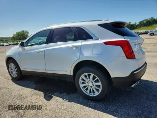 2017 Cadillac XT5 FWD z VIN 1GYKNARS2HZ173122, wystawiony jako Copart lot #63027715 z przebiegiem 130 467 mil mil oraz Czysty tytuł • Clean title. Historia ofert i sprzedaży dostępna na DreamBid. Obrazek 2.