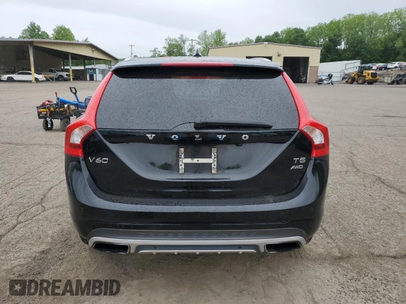 2015 Volvo V60 T5 z VIN YV4612HK0F1001660, wystawiony jako Copart lot #57965675 z przebiegiem 101 137 mil mil oraz Nie do naprawy • Non repairable. Historia ofert i sprzedaży dostępna na DreamBid. Obrazek 6.