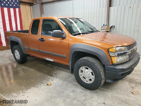 2006 Chevrolet Colorado Work Truck with VIN 1GCDT196268285512, listed as a Copart auction lot 80541544 with 124,196 mi miles and Clean Title. Bid and sale history available at carsss.com. Image 4.