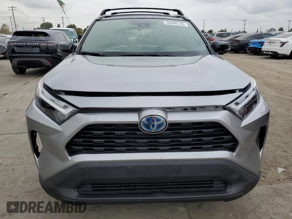 2024 Toyota RAV4 Hybrid XSE with VIN JTME6RFV1RD563804, listed as a Copart auction lot 55598135 with 4,079 mi miles and Salvage Title. Bid and sale history available at DreamBid. Image 5.