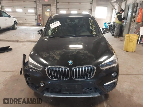 2016 BMW X1 xDrive28i z VIN WBXHT3C34GP884207, wystawiony jako IAAI lot #41686036 z przebiegiem 122 406 mil mil oraz . Historia ofert i sprzedaży dostępna na DreamBid. Obrazek 12.