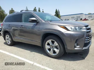 2017 Toyota Highlander Limited with VIN 5TDYZRFH7HS192035, listed as a Copart auction lot 59598985 with 106,595 mi miles and Salvage title. Bid and sale history available at DreamBid. Image 4.