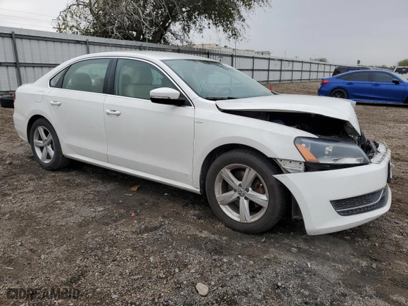 2014 Volkswagen Passat Wolfsburg Ed with VIN 1VWAS7A36EC059508, listed as a Copart auction lot 43071705 with 68,811 mi miles and Salvage Title. Bid and sale history available at carsss.com. Image 4.