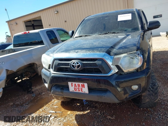 2013 Toyota Tacoma with VIN 3TMLU4EN3DM106670, listed as a IAAI auction lot 41696618 with 176,353 mi miles and . Bid and sale history available at DreamBid. Image 12.