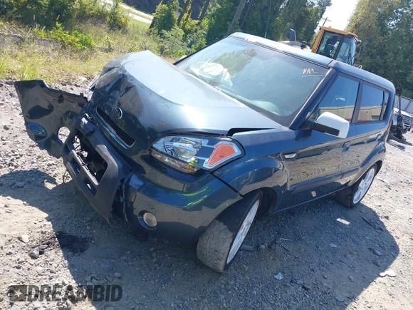 2010 Kia Soul + with VIN KNDJT2A23A7069815, listed as a IAAI auction lot 40173837 with 116,028 mi miles. Bid and sale history available at carsss.com. Image 2.