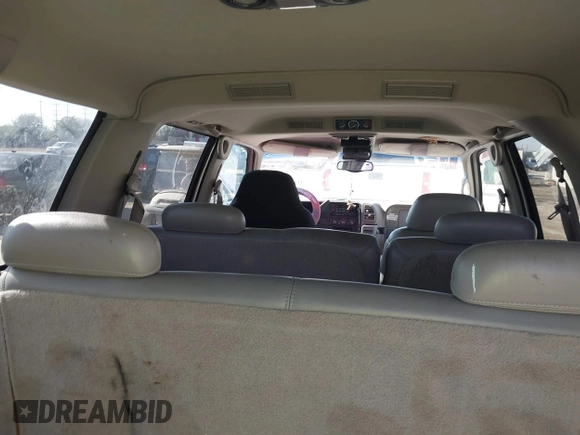 1999 Chevrolet Suburban with VIN 3GNEC16RXXG111175, listed as a IAAI auction lot 41193569 with 276,326 mi miles and . Bid and sale history available at DreamBid. Image 8.