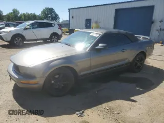 2005 Ford Mustang Deluxe with VIN 1ZVFT84N155232118, listed as a Copart auction lot 53033395 with 91,652 mi miles and Salvage Title. Bid and sale history available at carsss.com. Image 1.
