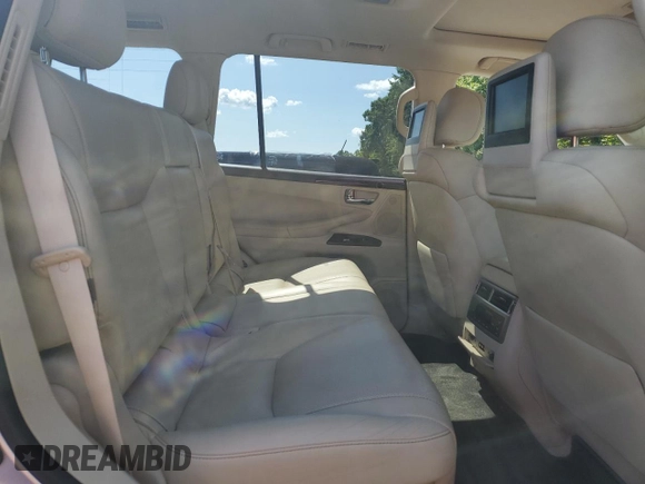 2015 Lexus LX 570 with VIN JTJHY7AXXF4167030, listed as a Copart auction lot 68377784 with 41,136 mi miles and Salvage Title. Bid and sale history available at DreamBid. Image 11.