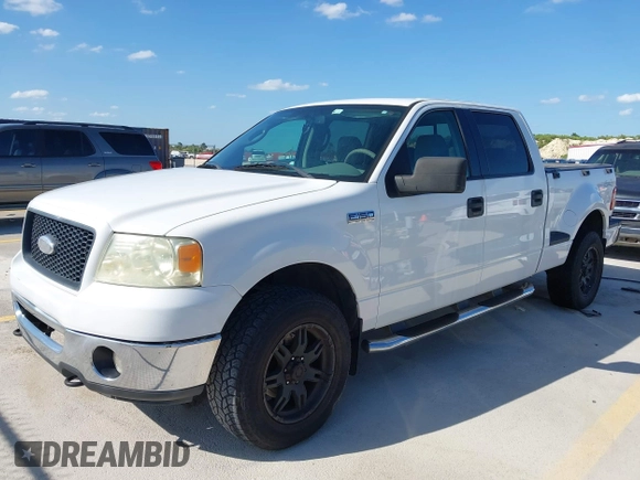 2006 Ford F-150 XLT with VIN 1FTPW04546KD28201, listed as a IAAI auction lot 42542399 with 138,774 mi miles and . Bid and sale history available at DreamBid. Image 2.