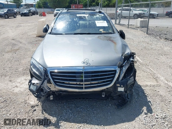 2015 Mercedes-Benz S 550 z VIN WDDUG8FB3FA142954, wystawiony jako IAAI lot #39795621 z przebiegiem 111 415 mil mil oraz . Historia ofert i sprzedaży dostępna na DreamBid. Obrazek 11.