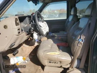 1997 GMC Suburban z VIN 3GKFK16R7VG514905, wystawiony jako Copart lot #77410934 z przebiegiem 193 116 mil mil oraz Szkoda całkowita • Salvage title. Historia ofert i sprzedaży dostępna na DreamBid. Obrazek 7.