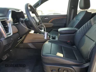 2023 GMC Canyon 4WD Denali with VIN 1GTP6FEK3P1262139, listed as a Copart auction lot 42386625 with 7,442 mi miles and Salvage Title. Bid and sale history available at carsss.com. Image 7.