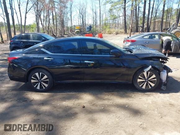 2019 Nissan Altima SL with VIN 1N4BL4EV2KC236359, listed as a IAAI auction lot 41863892 with 85,276 mi miles and . Bid and sale history available at DreamBid. Image 14.