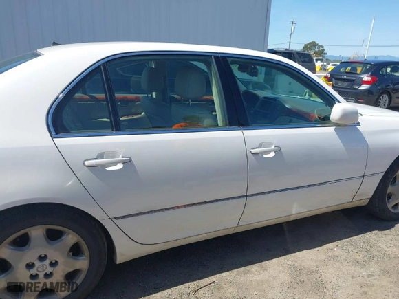 2003 Lexus LS 430 with VIN JTHBN30F930107017, listed as a IAAI auction lot 41967933 with 452,026 mi miles. Bid and sale history available at carsss.com. Image 13.