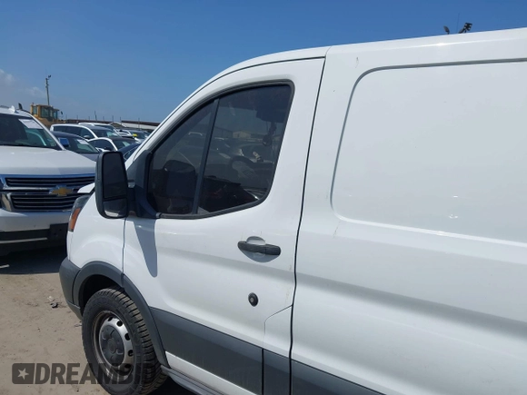 2018 Ford Transit with VIN 1FTYE1ZM0JKA43498, listed as a IAAI auction lot 42514847 with 131,539 mi miles and . Bid and sale history available at DreamBid. Image 14.