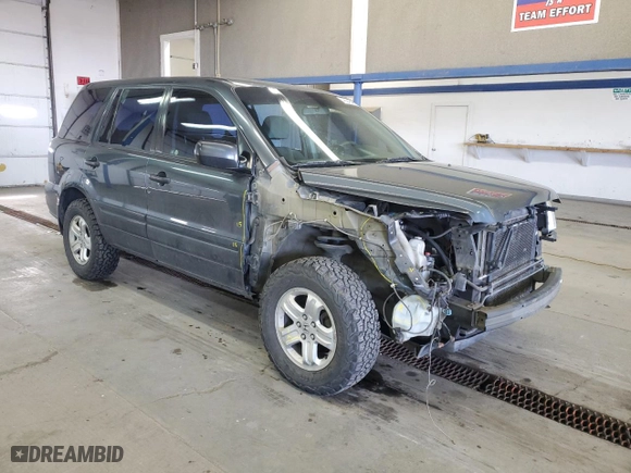 2006 Honda Pilot LX with VIN 5FNYF18106B010753, listed as a Copart auction lot 49246495 with 253,578 mi miles and Salvage Title. Bid and sale history available at carsss.com. Image 4.