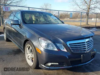 2010 Mercedes-Benz E-Class E 550 Luxury with VIN WDDHF9AB4AA207739, listed as a IAAI auction lot 41343070 with 71,390 mi miles. Bid and sale history available at carsss.com. Image 1.