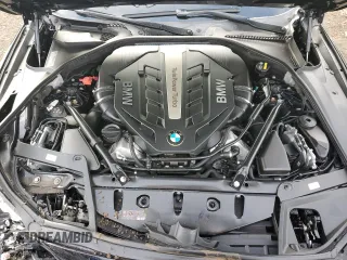 2015 BMW 5 Series 550i xDrive с VIN WBAKP9C55FD979545, выставлен на аукционе Copart как лот 85147944 с пробегом 119 402 миль миль и Списание • Salvage title. История ставок и продаж доступна на DreamBid. Изображение 11.