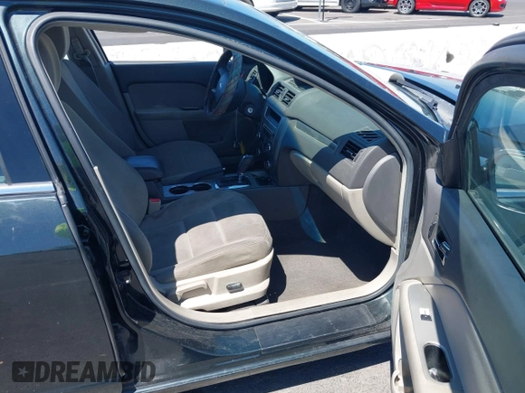 2010 Ford Fusion Hybrid with VIN 3FADP0L36AR355961, listed as a IAAI auction lot 42217637 with 256,817 mi miles and . Bid and sale history available at DreamBid. Image 5.