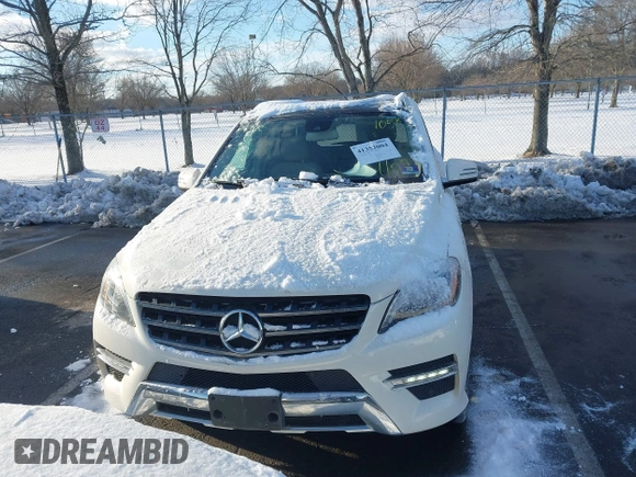 2015 Mercedes-Benz M 400 with VIN 4JGDA5GB7FA483181, listed as a IAAI auction lot 41353004 with 105,507 mi miles and . Bid and sale history available at DreamBid. Image 12.