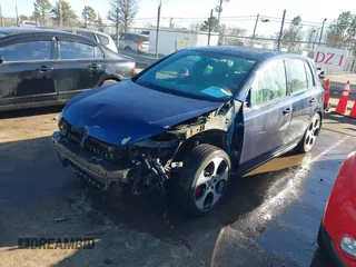 2011 Volkswagen GTI w/Sunroof & Navi PZEV z VIN WVWGD7AJ7BW273794, wystawiony jako IAAI lot #41603135 z przebiegiem 102 535 mil mil oraz . Historia ofert i sprzedaży dostępna na DreamBid. Obrazek 6.