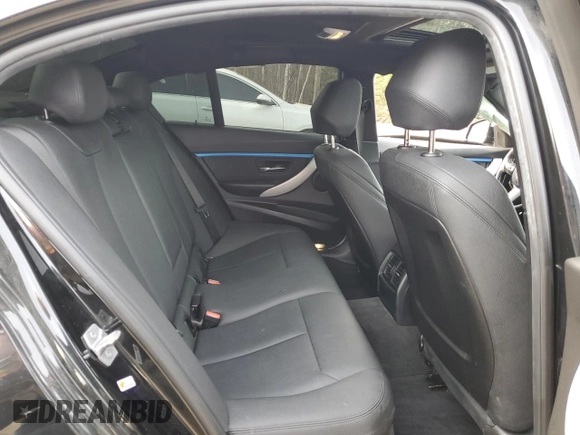 2018 BMW 3 Series 330i xDrive with VIN WBA8D9C59JA013972, listed as a Copart auction lot 54493575 with 102,841 mi miles and Clean title. Bid and sale history available at DreamBid. Image 10.