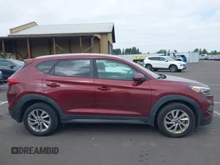 2016 Hyundai Tucson SE z VIN KM8J3CA47GU211841, wystawiony jako IAAI lot #42465483 z przebiegiem 140 666 mil mil oraz . Historia ofert i sprzedaży dostępna na DreamBid. Obrazek 13.