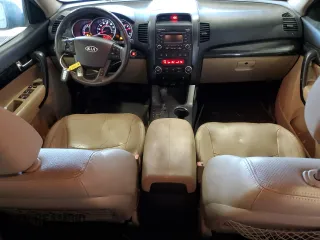 2011 Kia Sorento EX with VIN 5XYKU4A2XBG131972, listed as a Copart auction lot 48138315 with 258,248 mi miles and Salvage Title. Bid and sale history available at carsss.com. Image 8.