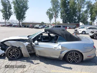 2021 Ford Mustang EcoBoost z VIN 1FATP8UH2M5120162, wystawiony jako IAAI lot #42561125 z przebiegiem 55 360 mil mil oraz . Historia ofert i sprzedaży dostępna na DreamBid. Obrazek 15.