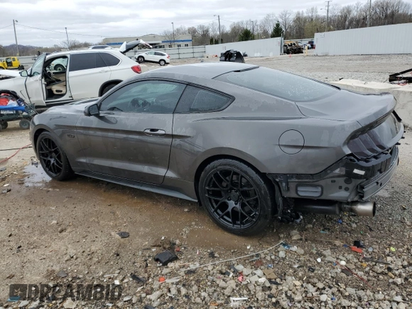 2018 Ford Mustang GT z VIN 1FA6P8CFXJ5113050, wystawiony jako Copart lot #50922565 z przebiegiem 75 609 mil mil oraz Szkody całkowita. Historia ofert i sprzedaży dostępna na DreamBid. Obrazek 2.