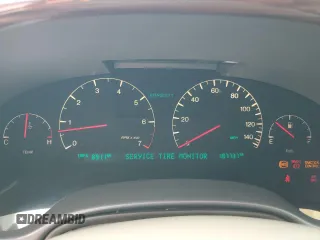 2003 Cadillac DeVille DTS z VIN 1G6KF57973U204531, wystawiony jako Copart lot #45712115 z przebiegiem 107 737 mil mil oraz Szkoda całkowita • Salvage title. Historia ofert i sprzedaży dostępna na DreamBid. Obrazek 9.