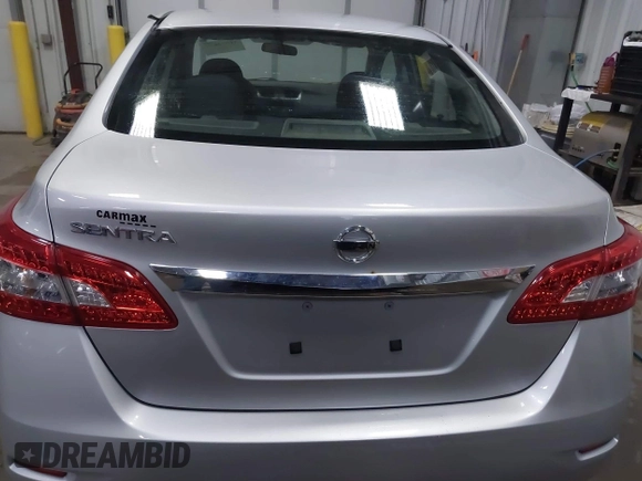 2015 Nissan Sentra SV z VIN 3N1AB7AP1FY213415, wystawiony jako IAAI lot #41574829 z przebiegiem 91 460 mil mil oraz . Historia ofert i sprzedaży dostępna na DreamBid. Obrazek 16.